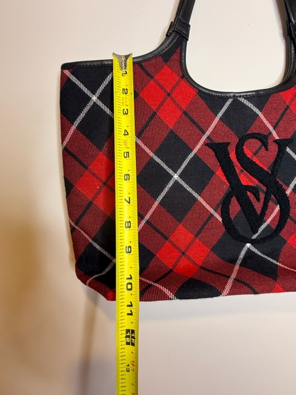 Victoria's Secret Plaid Tote Bag from the Black Friday 2023 collection - Picture 11 of 11